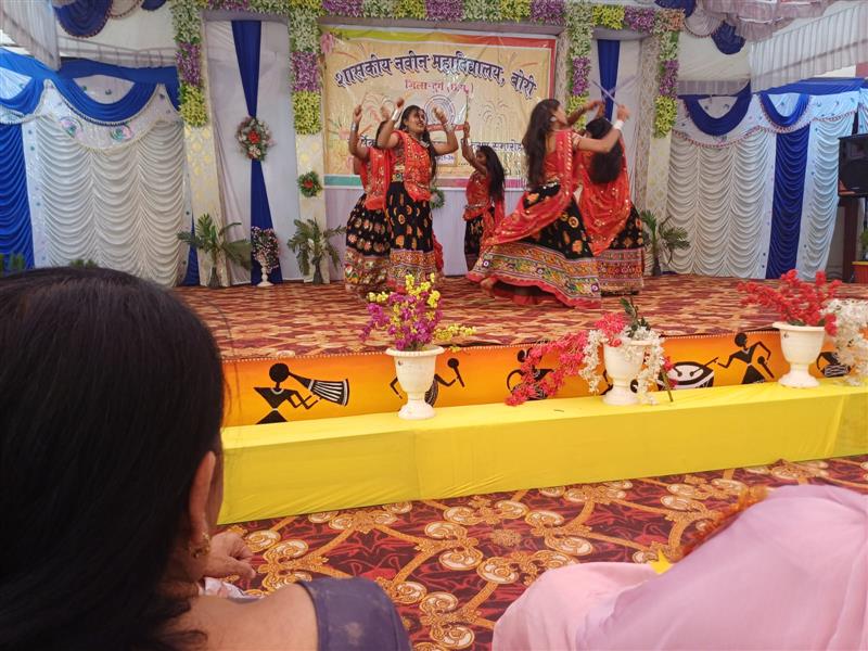 शासकीय नवीन महाविद्यालय, बोरी में शैक्षणिक सत्र 2025–26 के अंतर्गत वार्षिक स्नेह सम्मेलन एवं पुरस्कार वितरण समारोह